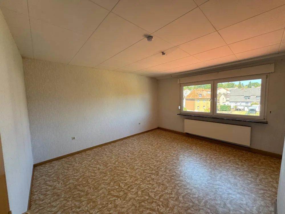 Große Wohnung im 2. OG / Friedrichsthal-Bildstock