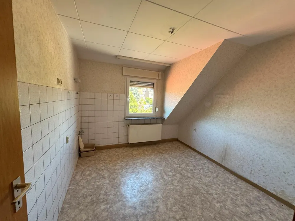 Große Wohnung im 2. OG / Friedrichsthal-Bildstock