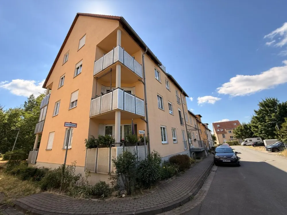 II 2-Raum Wohnung mit Balkon und TG-Stellplatz / sofort frei II