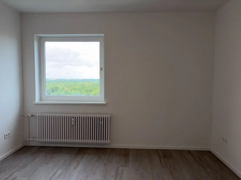 Nichts für schwache Nerven - Pärchen-Apartment im 13. OG - mit Balkon und Aufzug!