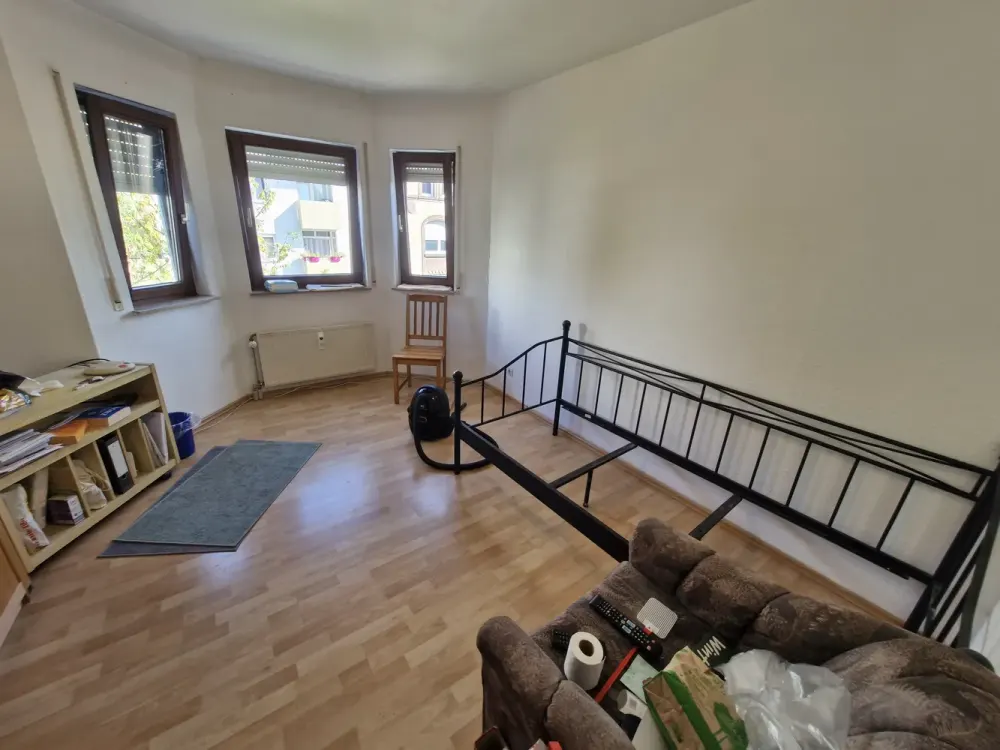 Schöne helle 3 Zimmer Wohnung im 3. Stock im Offenbacher Nordend mit Küche