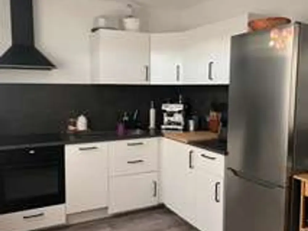 Moderne 3-Zimmer-OG Wohnung mit Balkon und Einbauküche in ruhiger Lage von Körle