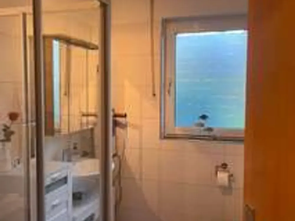 Moderne 3-Zimmer-OG Wohnung mit Balkon und Einbauküche in ruhiger Lage von Körle