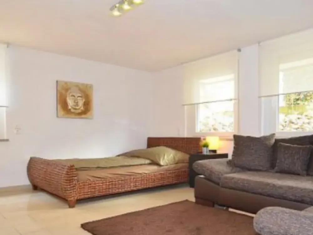 Schöne Möblierte 1,5 Zimmer Wohnung