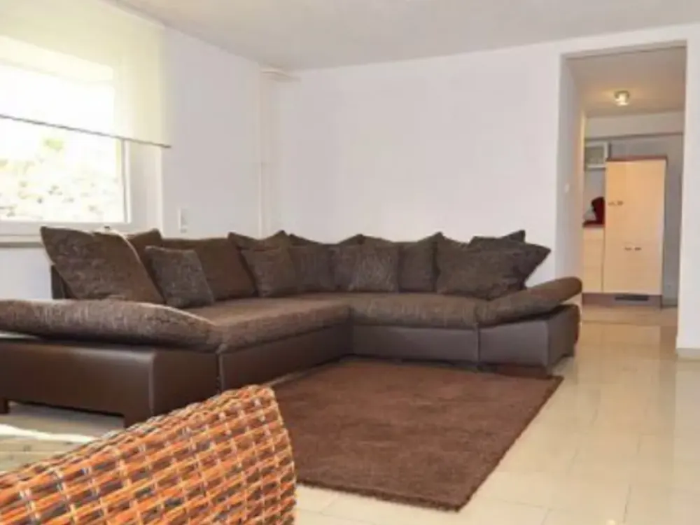 Schöne Möblierte 1,5 Zimmer Wohnung