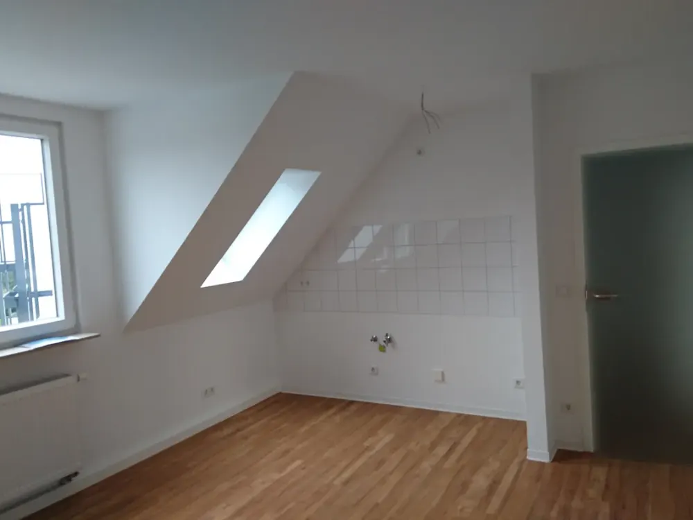 sehr schönes Dachgeschoss-Appartement mit Blick ins Grüne