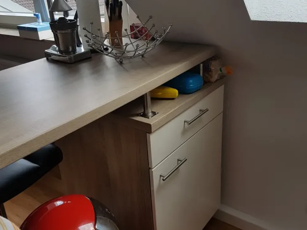 sehr schönes Dachgeschoss-Appartement mit Blick ins Grüne