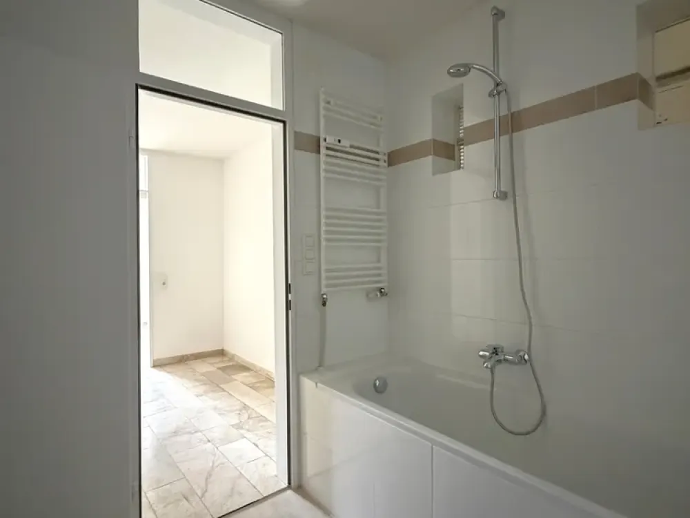 Ruhige und gemütliche 2-Zimmer-Wohnung mit Balkon in Gräfelfing