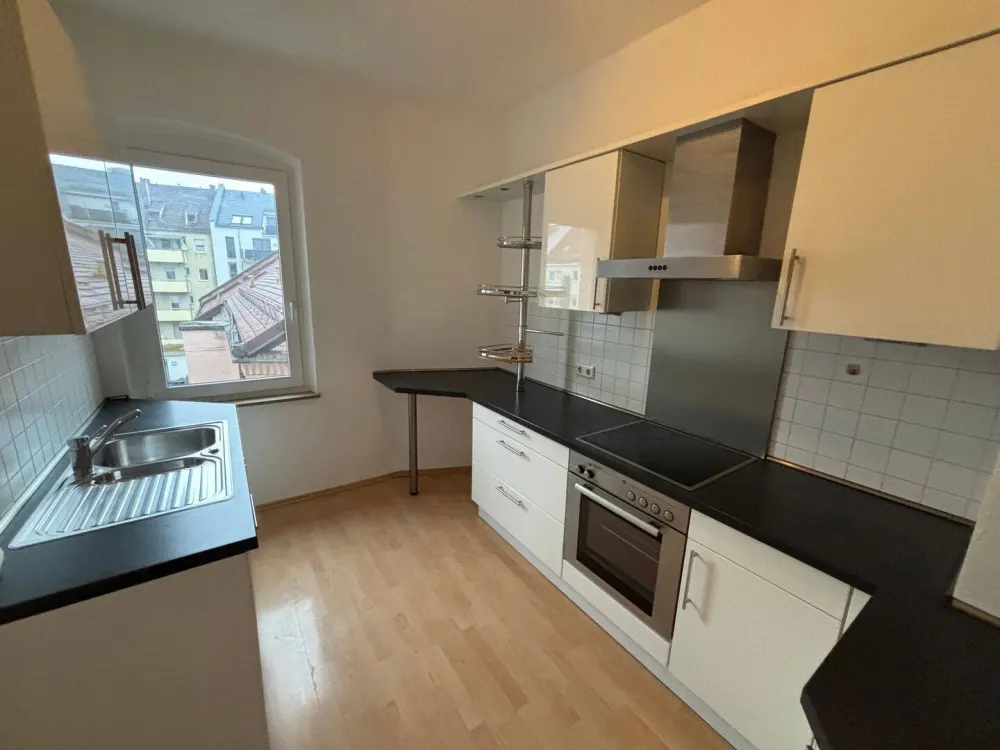Ideal für 1-2 Personen: Gepflegte 2-1/2-Zi-Wohnung Südstadt/Voltastrasse ohne Balkon/ohne Lift im 3. OG