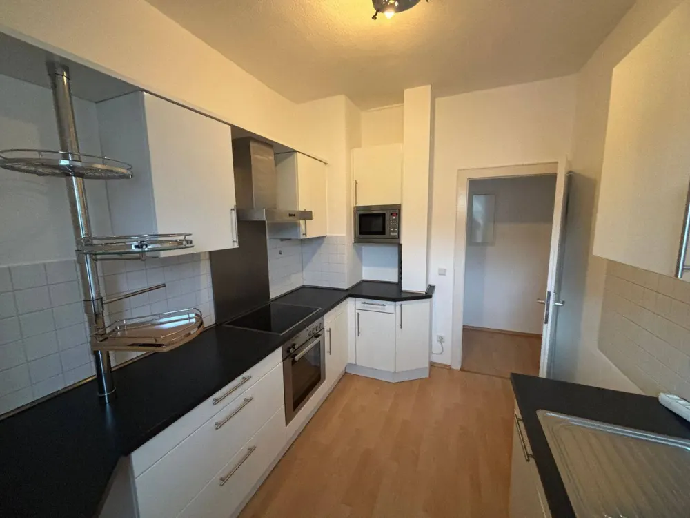 Ideal für 1-2 Personen: Gepflegte 2-1/2-Zi-Wohnung Südstadt/Voltastrasse ohne Balkon/ohne Lift im 3. OG