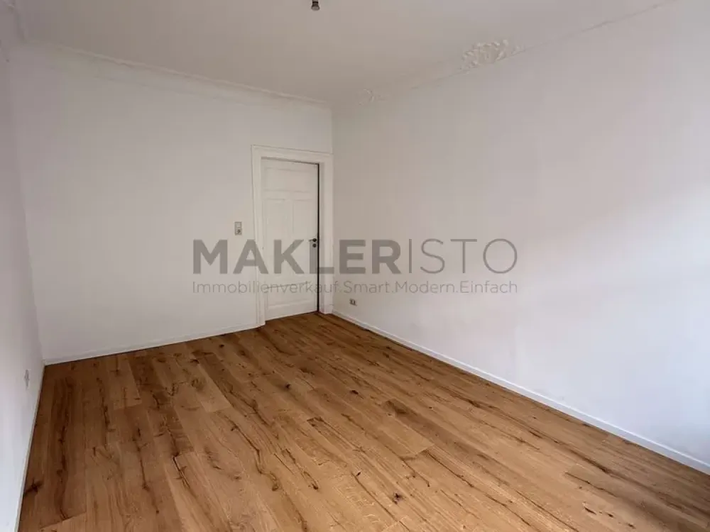 **Frisch modernisierte 3-Zimmer-Altbauwohnung mit Stuck & Tageslichtbad in Möckern**