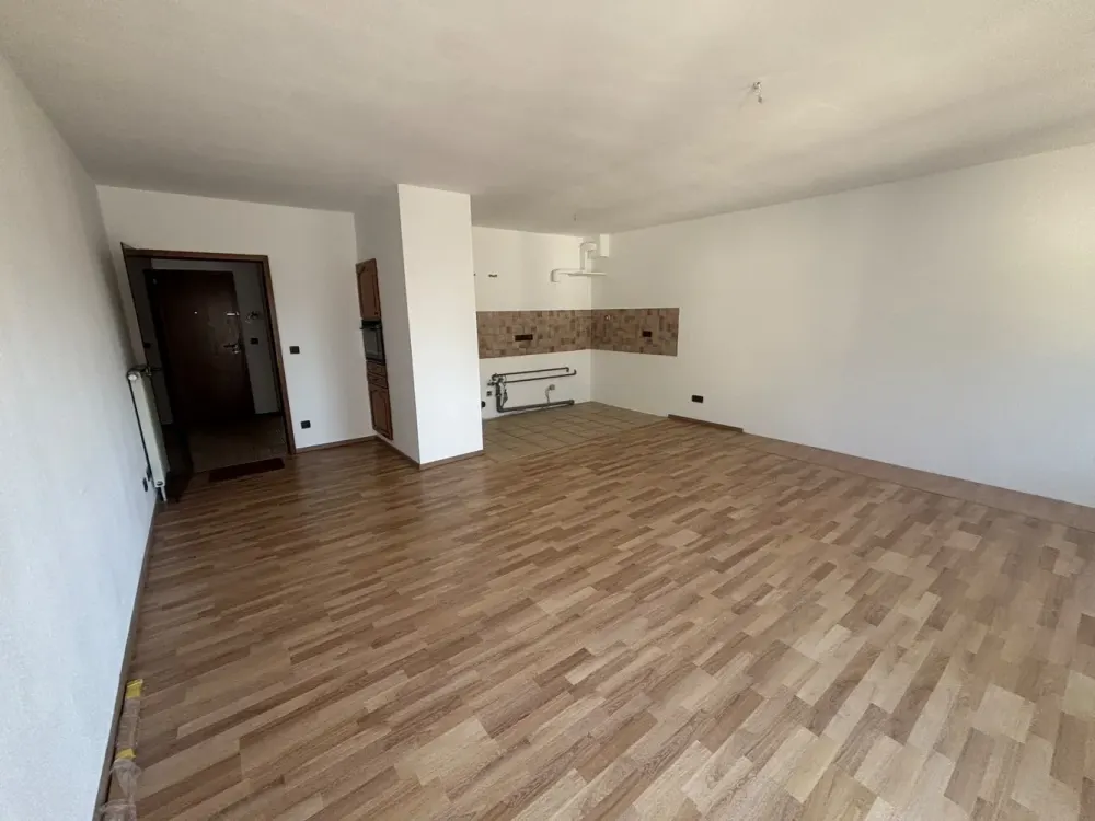 Schöne 2 Zimmer Wohnung direkt am Rhein