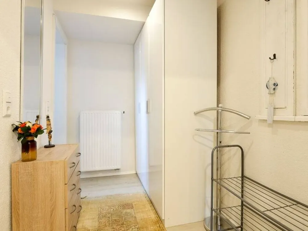 moderne möblierte Einliegerwohnung in Stuttgart-Möhringen - WOHNEN AUF ZEIT