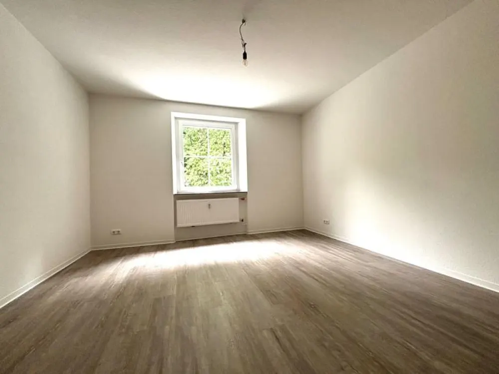 Traumwohnung: wunderschöne 2-Zimmer Wohnung direkt am Wald!