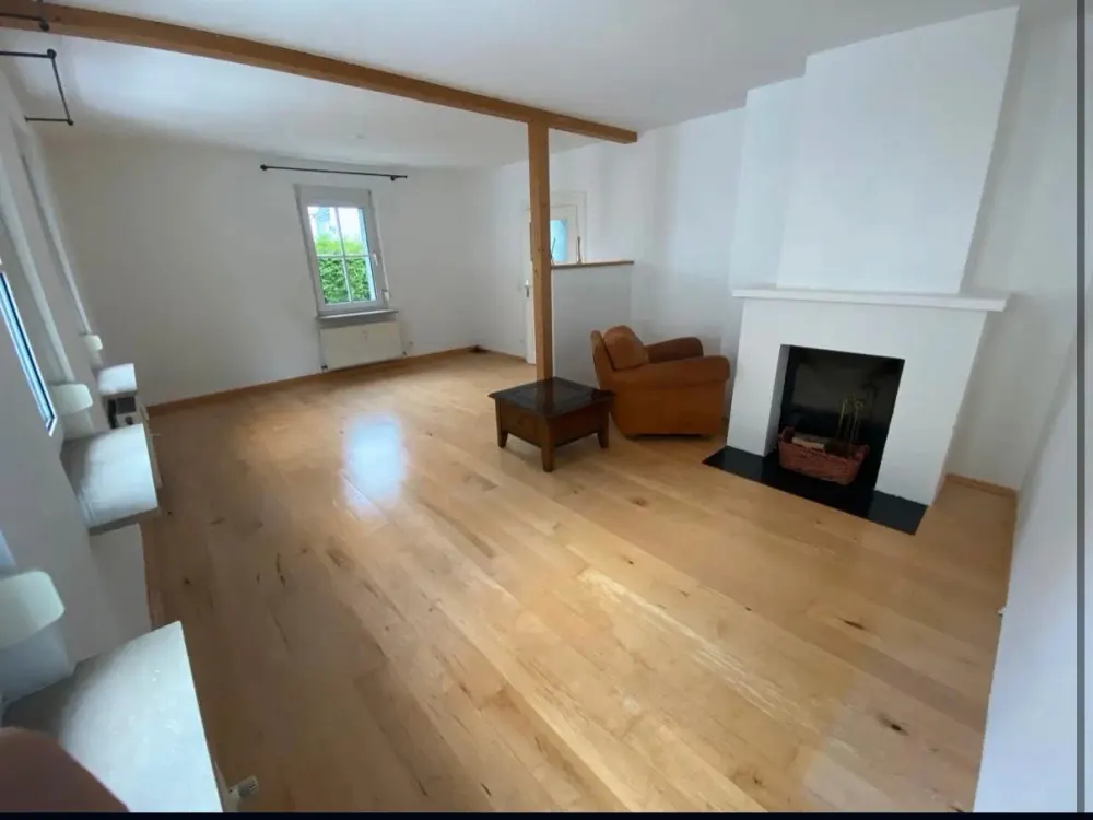 Stilvolle, sanierte 2-Zimmer-Wohnung mit Einbauküche in Nürnberg
