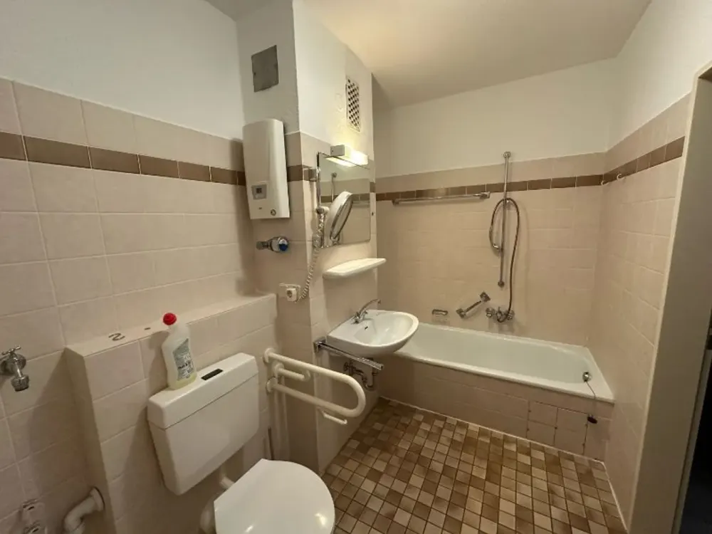 Small 2-Room Apartment with Potential - Quiet Location
