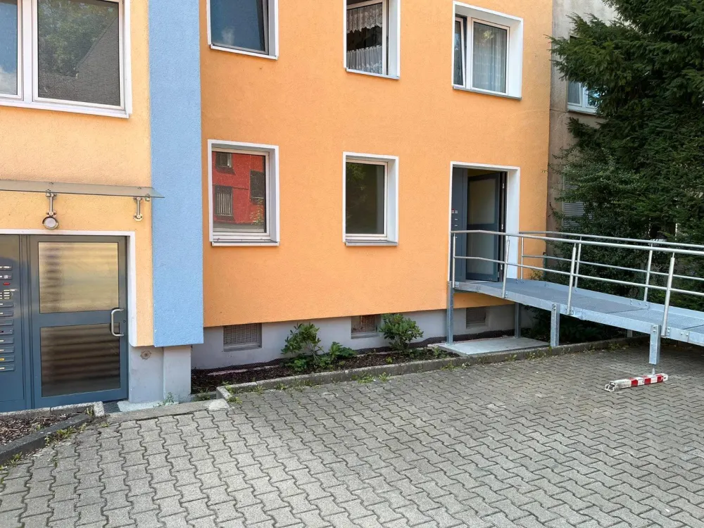 Mietwohnung 63 qm, 3 Zimmer und Küche, Diele, Bad