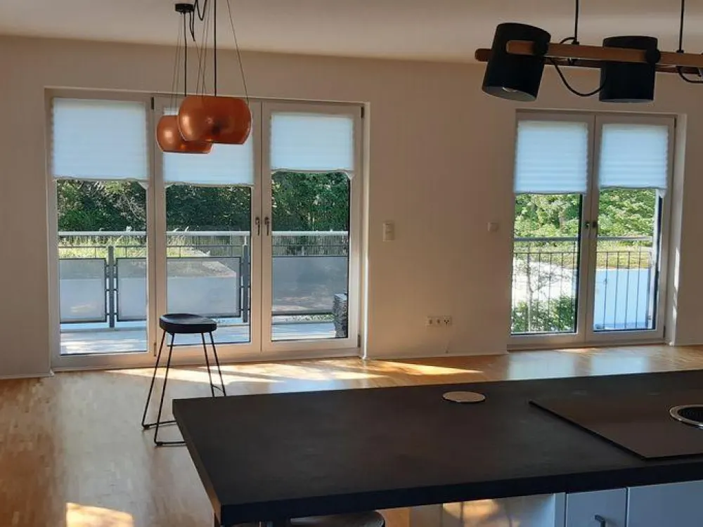 Luxuriöse 4 - 5 Zi Maisonettewohnung Neubau, parkähnlich