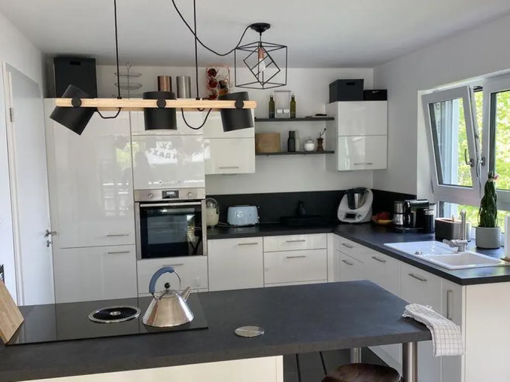 Luxuriöse 4 - 5 Zi Maisonettewohnung Neubau, parkähnlich