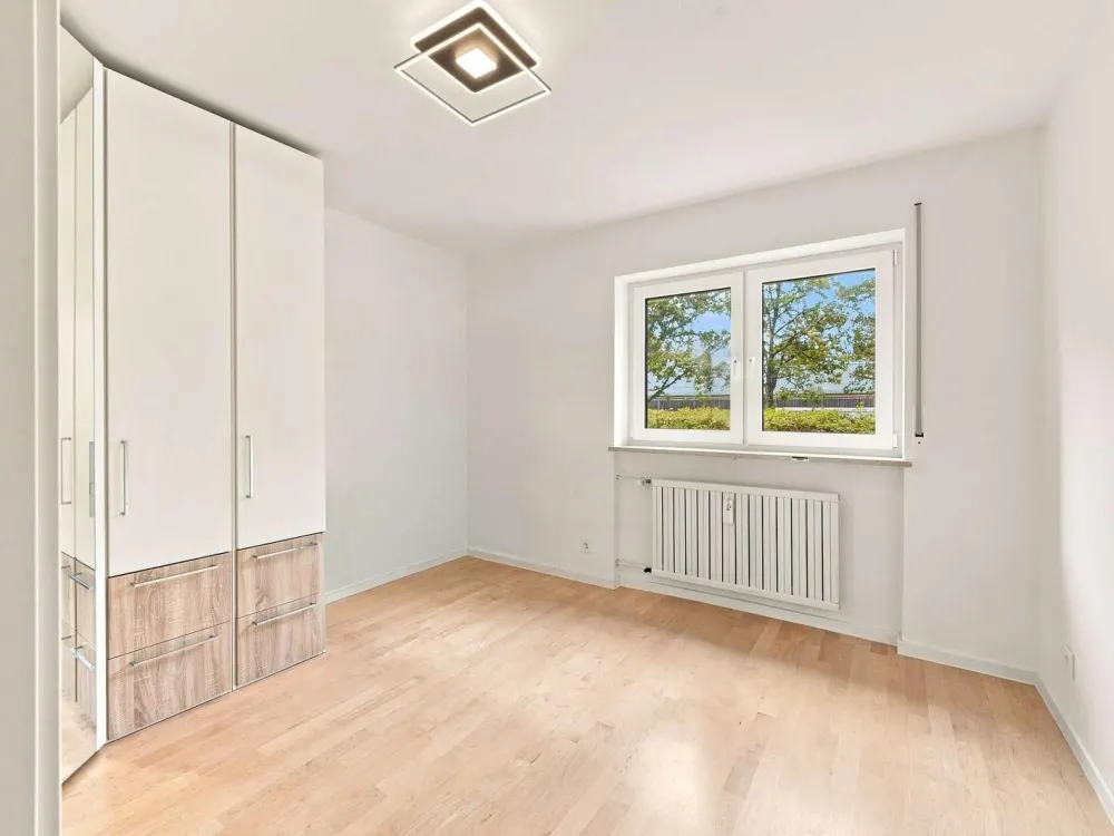 Gepflegte 3,5-Zimmer-Wohnung mit zwei Balkonen nahe Campus Martinsried