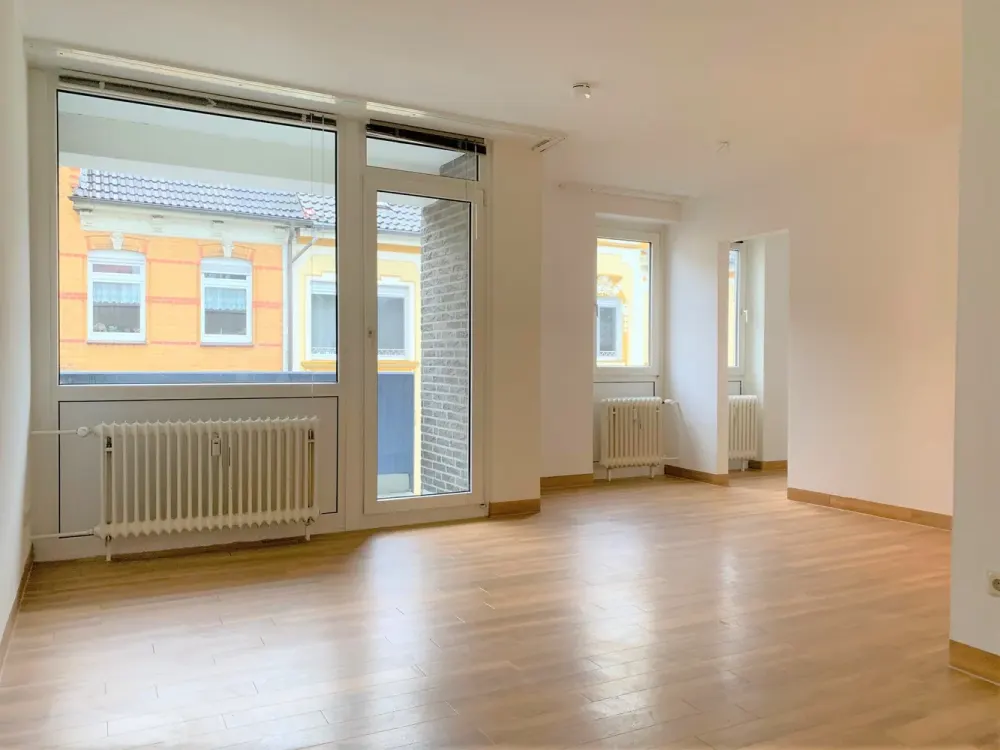 *Achtung Raumwunder zu vermieten!* 2 Zi.Whg. mit Balkon!