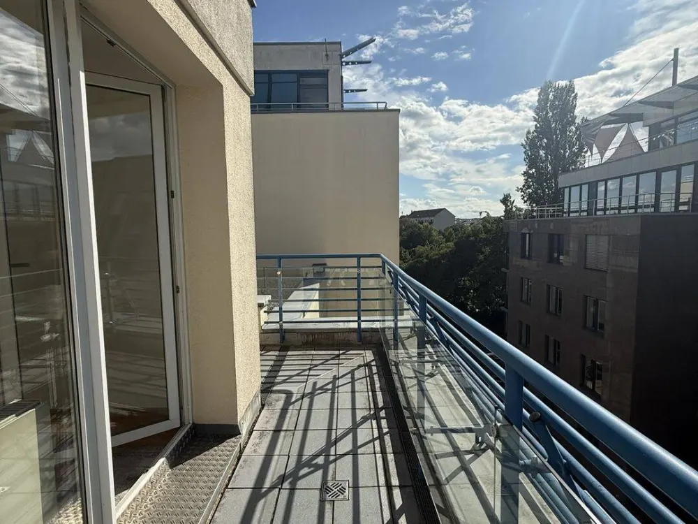 Traumhafte Maisonette mit großer Terrasse und Balkon!