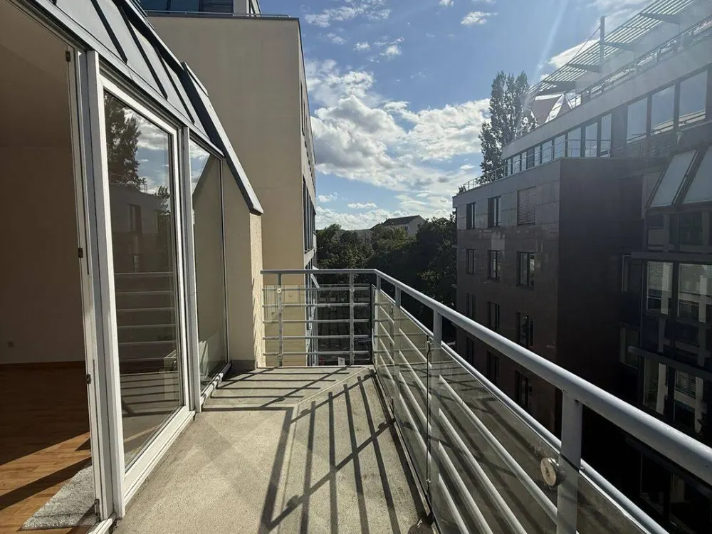 Traumhafte Maisonette mit großer Terrasse und Balkon!