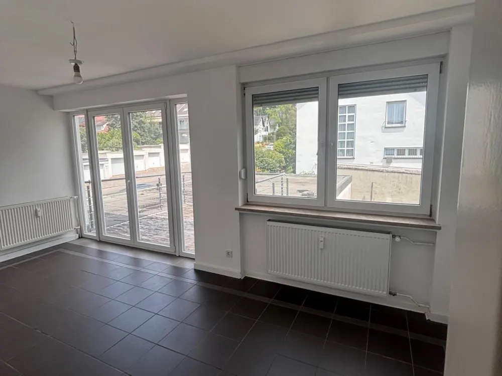 Helle 3-Zimmer Wohnung mit Terrasse