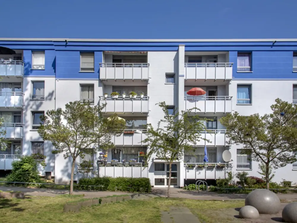 Familienwohnung mit Duschbad und neuem Laminat. Perfekt für Familien bis 4 Personen.