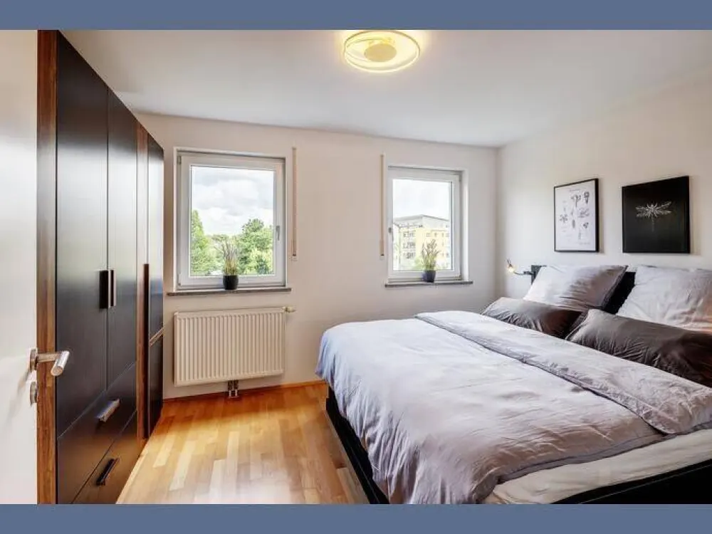 Möbliert: Helle 3-Zimmer Wohnung, Balkon und Home-Office-Option