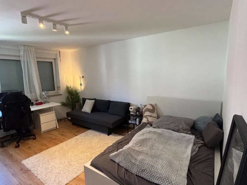 Großzügiges modernes WG-Zimmer in Nürnberger Südstadt