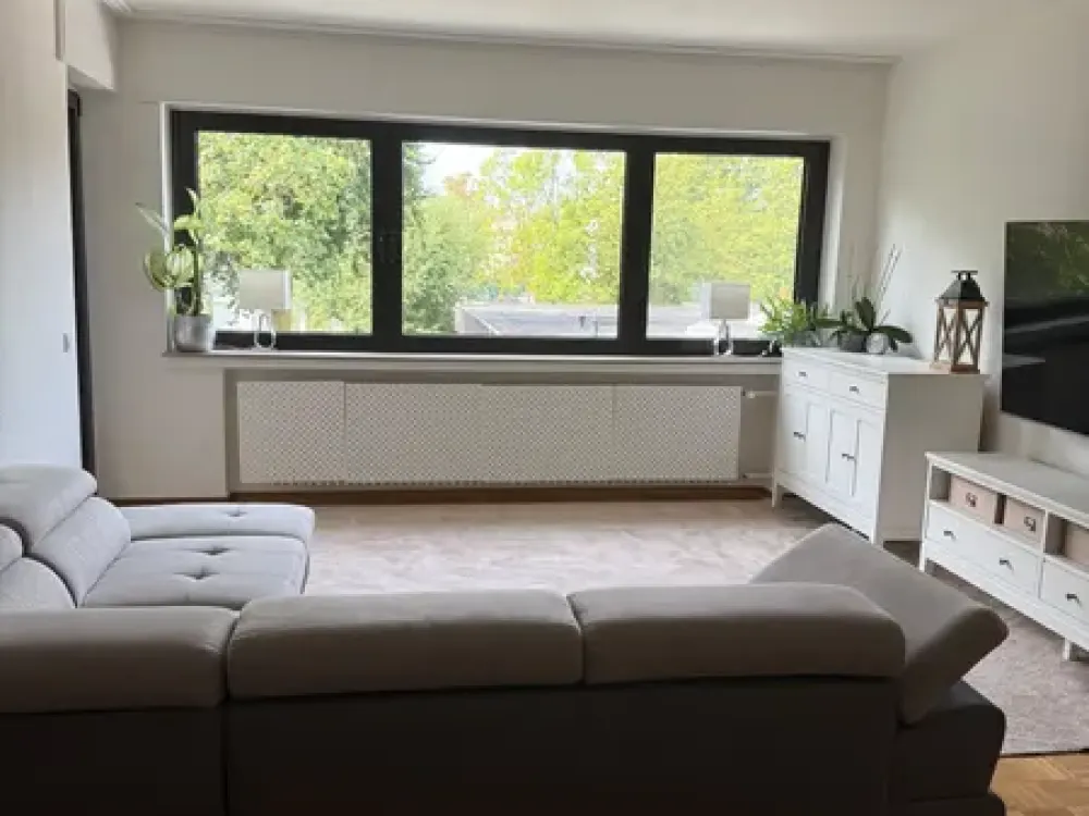 Stilvoll modernisierte 2,5-Zimmer-Wohnung mit Balkon in ruhiger Lage von Zons