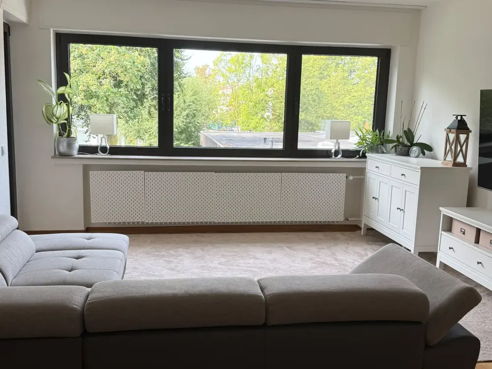 Stilvoll modernisierte 2,5-Zimmer-Wohnung mit Balkon in ruhiger Lage von Zons