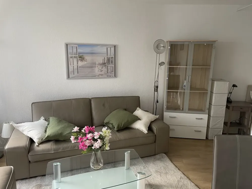 Voll möbliertes 1-Zimmer-Apartment in Hannovers Südstadt, sofort bezugsfertig, frisch saniert.