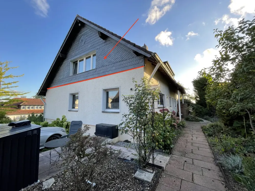 gemütliche 2 Zimmer Dachgeschosswohnung mit kleiner Aussenterrasse