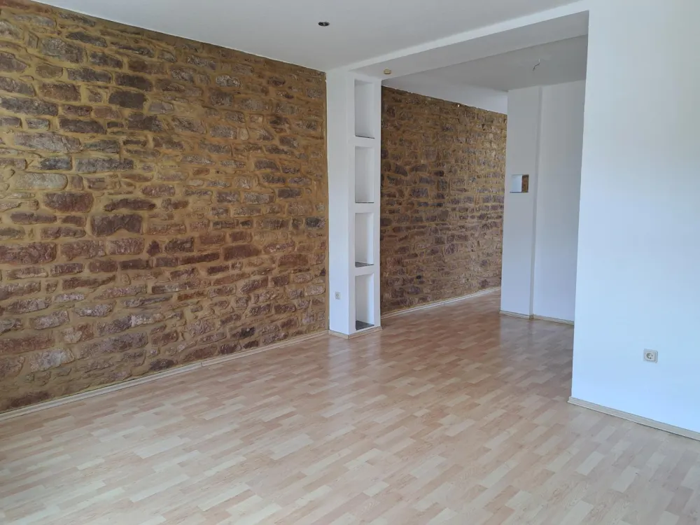 Helle 2-Zimmer-Wohnung in ruhiger Lage von Püttlingen, 54 qm