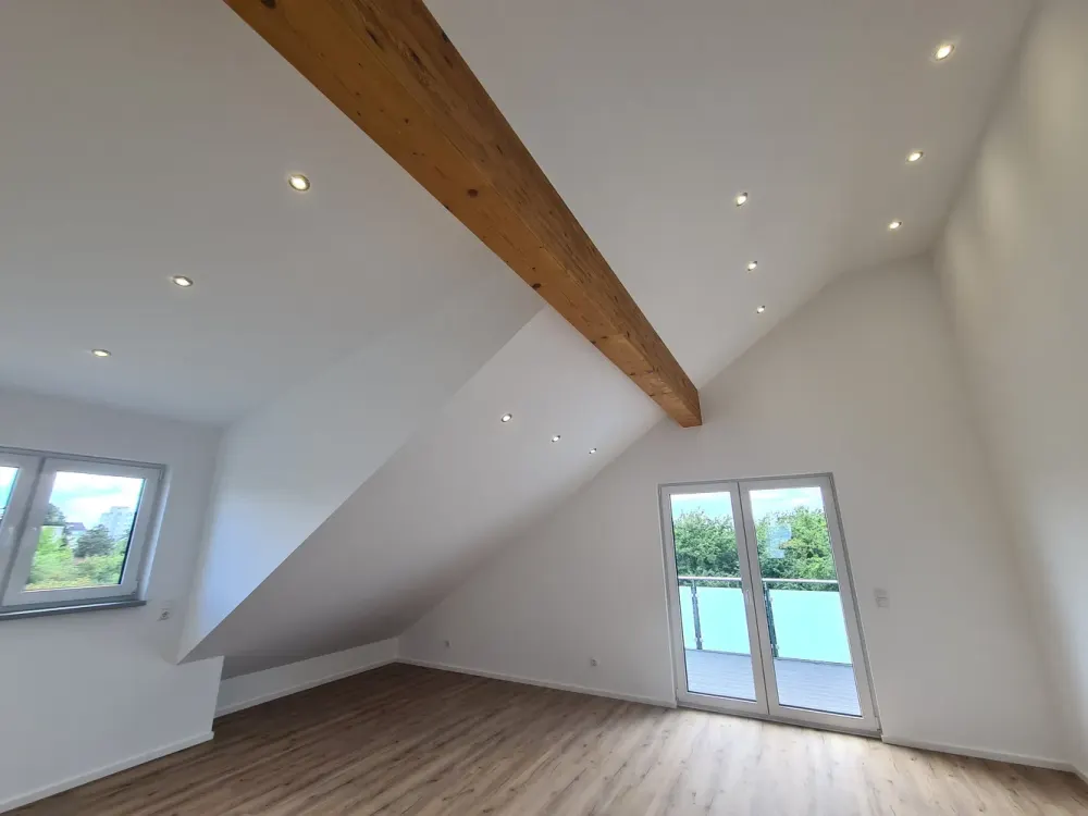 Neubau Erstbezug Helle 2-Zimmer Dachgeschoss mit Balkon Mörfelden
