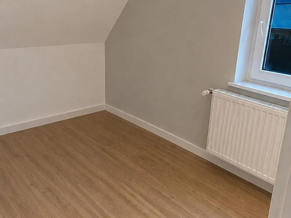2-Room Attic Apartment with Kitchen, Well Maintained and Well Located