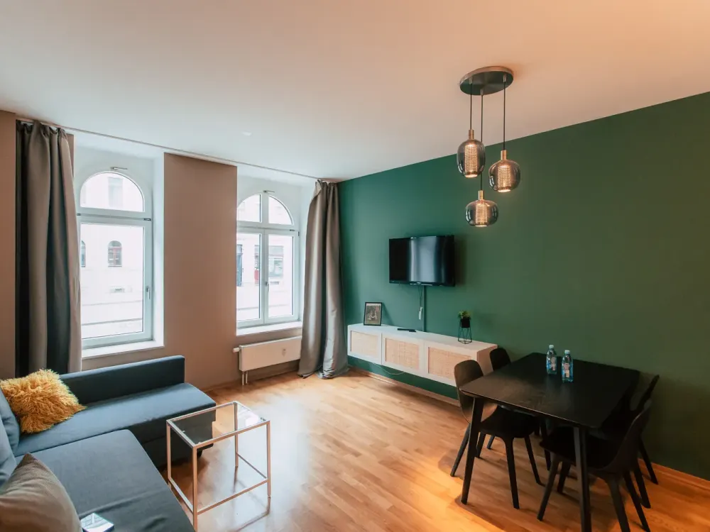 Möblierte 2 Zimmern Whg mit EBK Zentrum