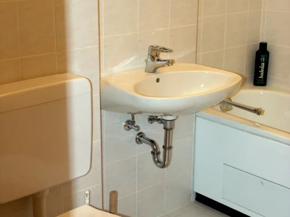Sehr schöne, ruhige und gut geschnittene 2-Zimmer-Wohnung in gepflegter Eigentums-Wohnanlage