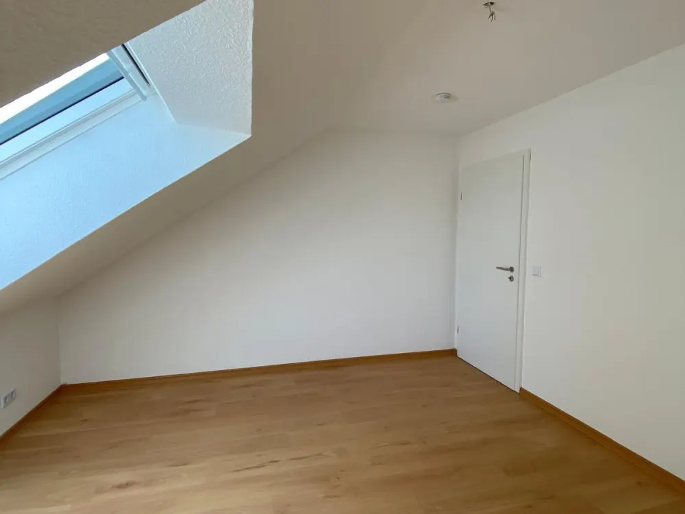 2-room apartment with kitchen and bathroom Saarbrücken Rastpfuhl, first occupancy after renovation