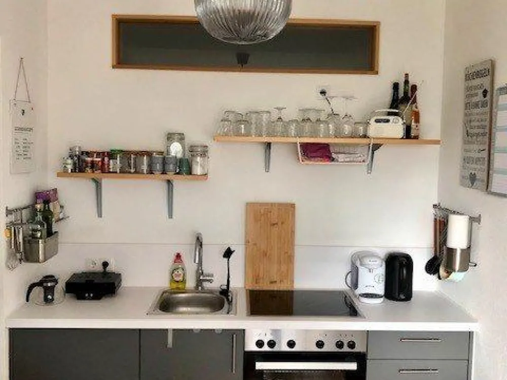 Sonnige 1,5-Zimmer-Wohnung mit Terrasse und Gartenanteil