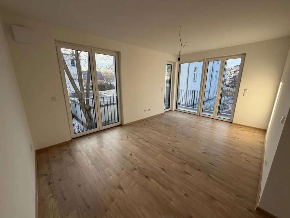 Erstbezug! 2-Zi.-Whg. mit separater Küche, Balkon, KfW-40-NH, 10 Min. zur S-Bahn! Top!
