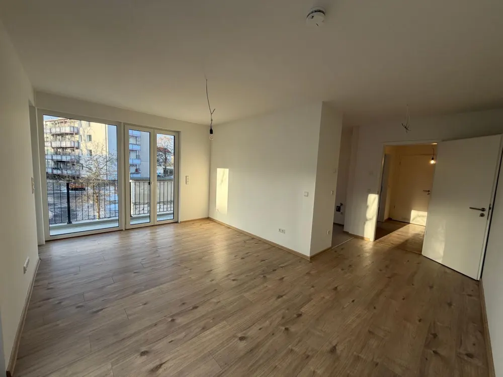 Erstbezug! 2-Zi.-Whg. mit separater Küche, Balkon, KfW-40-NH, 10 Min. zur S-Bahn! Top!