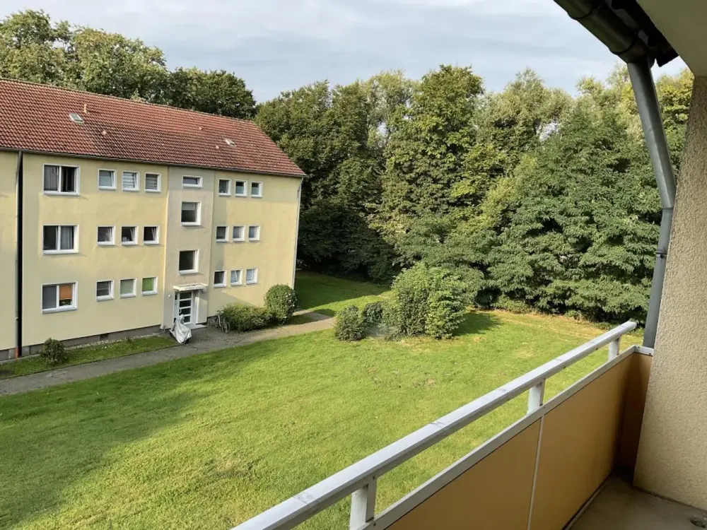 Bezugsfertige 3-Zimmer-Wohnung in Weddinghofen zu besichtigen, mit Tapeten und Laminatboden