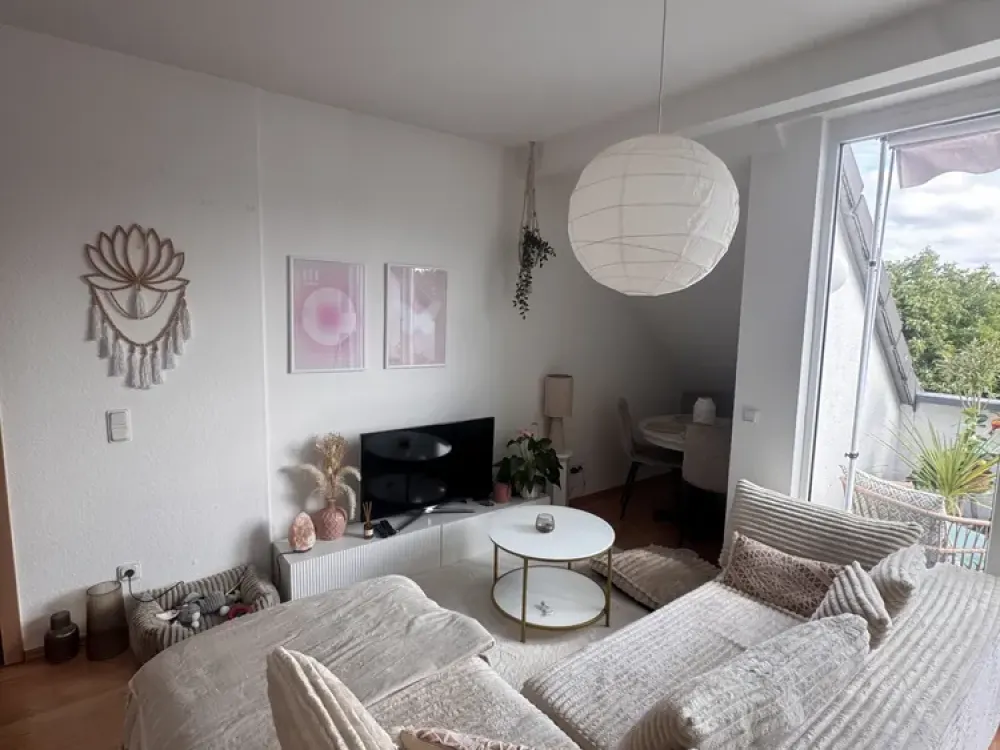 Suche Nachmieter für lichtdurchflutete möblierte 2-Zimmer-Wohnung in Köln-Dellbrück