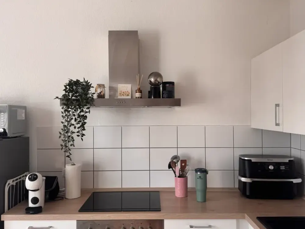 Suche Nachmieter für lichtdurchflutete möblierte 2-Zimmer-Wohnung in Köln-Dellbrück