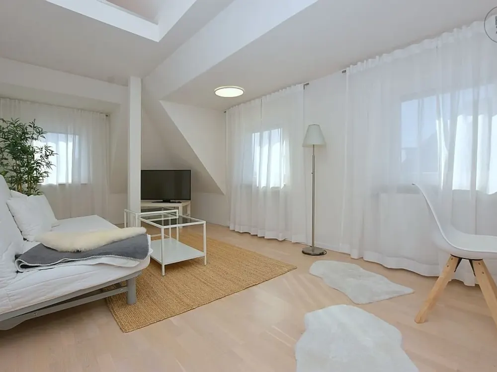 Modern möblierte Wohnung in Stuttgart Degerloch