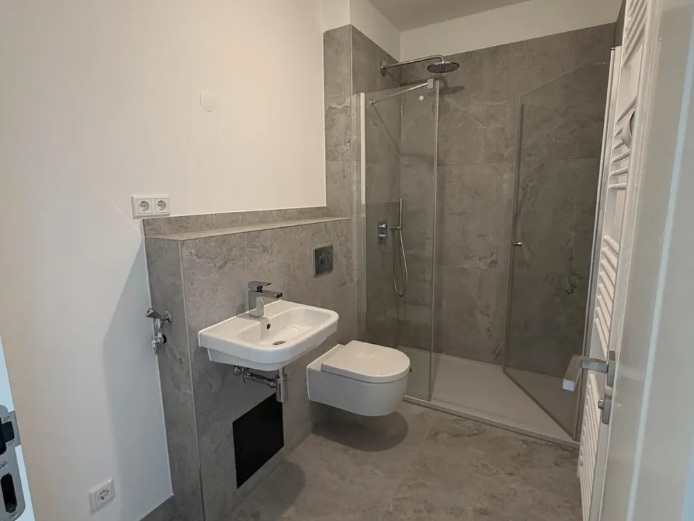 First Occupancy | 3-Room Apartment with Balcony & Fitted Kitchen