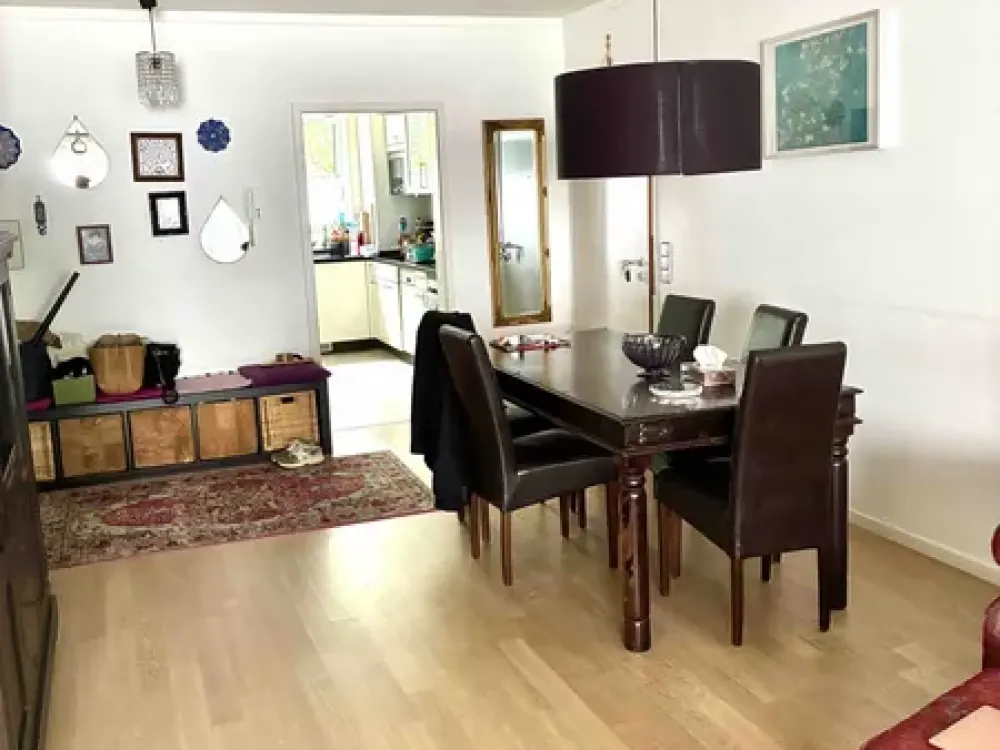 4-Zimmer-Wohnung mit Balkon in Langen
